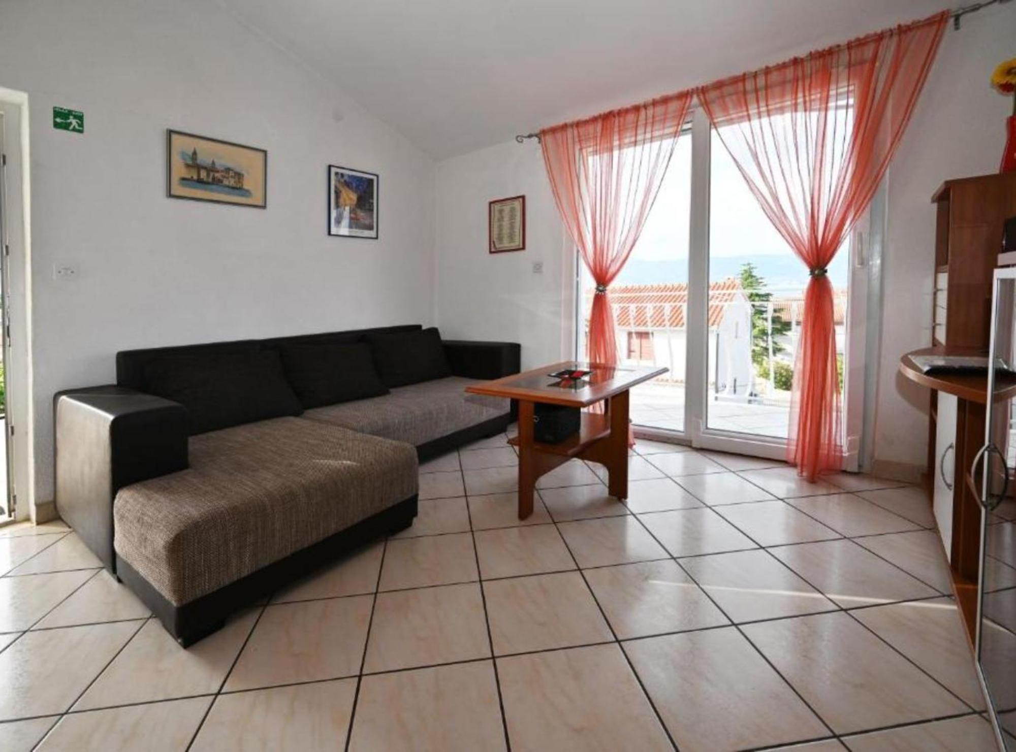 Apartments Mihovilovic - 50 M From Beach Слатине Экстерьер фото